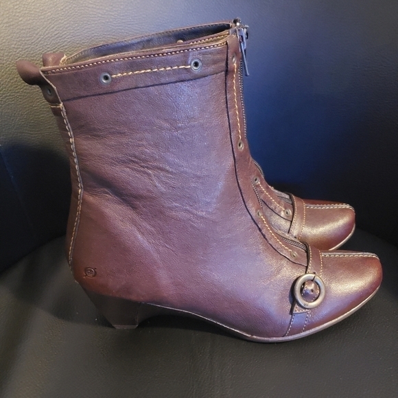 Born Patent Pending hand Crafted Boots - Picture 3 of 7